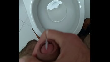 Preview 3 of Elliejade Mfc - Paja en el ba&ntilde_o