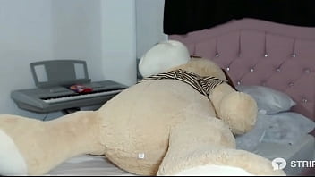 Preview 2 of Brasileirinha Coroa Nota 10 - Rubia