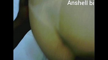 Preview 2 of Xxx Revienta - Negao rasgando minha bucetinha no escurinho