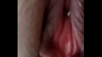 Preview 3 of Big Xxl Blowjob Lips - novinha mexendo na boceta at&eacute_ gozar