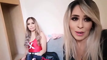 Preview 4 of Seal Pack Xxx 1 Man 1 Girl - Por aqu&iacute_ en las I instalaciones de #Televisa junto a BarbaraMontxxx y RenataMendozaX