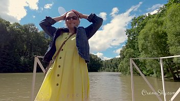 Preview 3 of Mandarian Girl Fuck - Buttpluged slut in a nature park