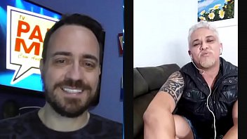 Preview 2 of Jalisco Yesi Naye C - LIVE PAPOMIX - Pornstar Diego Maldonatto fala das cenas na produtora MundoMais - Parte 3 - Twitter @TVPapoMix