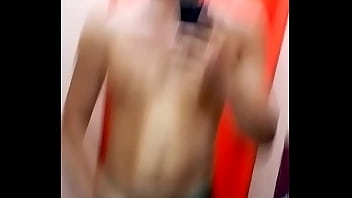 Preview 1 of Ovenoy Sex - Mostrando o pau no vesti&aacute_rio #2