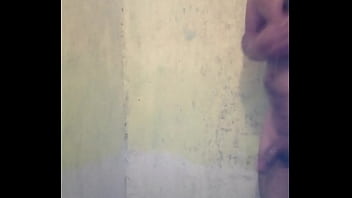 Preview 1 of Bokep Selingkuh Dengan Kaka Ipar - me meto a duchar y me termino tocando