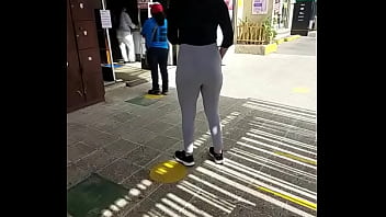 Preview 2 of Jz Jw - Rica culo se le ve la tanga negra PART 1