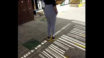 Preview 1 of Jz Jw - Rica culo se le ve la tanga negra PART 1