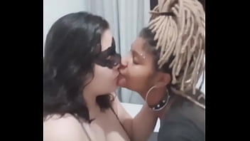 Preview 1 of Alexisis Faye - Beijando a @OrgasmSad   -     Paulistinha do Mal