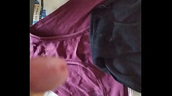 Preview 1 of Salma Khan Xxx - Corrida en bragas de mi mujer 122