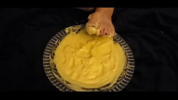 Preview 2 of Labyboy And Girl - Feet and Pudding