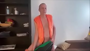 Preview 2 of Hq Porn Nude Yankee - Staubsauger