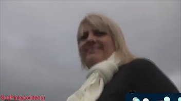 Preview 1 of Wwwwcxx Nxx - Mature milf walk with big ass leggings in park