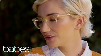 Preview 1 of Swim Water Sex Romance Beauty - The Sexual Fantasy Of Blonde Busty (Skye Blue) With Nerd - Babes