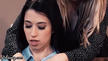 Preview 2 of Czech Fake Street - Girlsway Alix Lynx Uses A Scissoring Technique On Her Client To Relax During A Therapy Session
