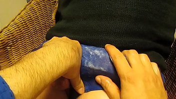 Preview 2 of Alura Joeson - Masajeando y jugando con mi verga con slip azul