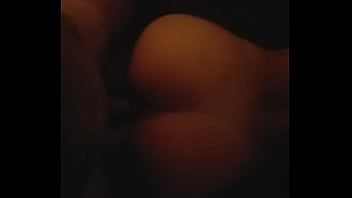 Preview 2 of Wife Stud Vacation - Entregando la cola