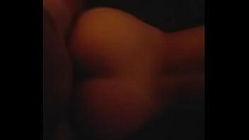 Preview 3 of Wife Stud Vacation - Entregando la cola