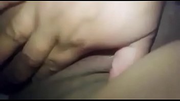 Preview 1 of Indian Xxx Boobs Filmi Clip - Mi amiga me manda un video masturbandose