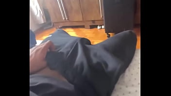 Preview 1 of Black Girls In Booty Shorts - Famoso 3 pernas
