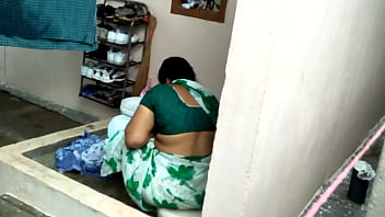 Preview 4 of Jawanime Pehela Sudon - Mythri Aunty Desi Indian