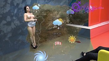 Preview 2 of Small Collage Studet Sex - Follandose la chica de clima en vivo ( kevin white y Bianka Blue)