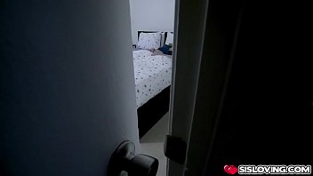 Preview 1 of Titre Hard - Stepbrother fucks his stepsisters sweet mouth