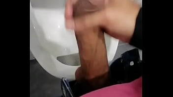 Preview 3 of Girls Cum In Girl Mouth - Wc banheirao