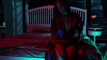 Preview 1 of Sunny Levin Sexy Video - CALIFORNICATION Poonam Pandey New Video 720p