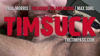 Preview 4 of Smiley Dungeon - Hunny Bear Slurps Up Elio Knight&#039_s Meat Stick