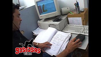 Preview 2 of Aunty Xxx Hd Indian - na quarentena telemarketing veio ate a casa da cliente - jhones portella