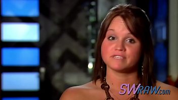 Preview 3 of Hotmom Uporn - Daily swinger orgies between amateur swinger couples who love to swap partners.