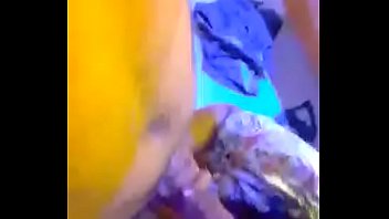 Preview 2 of Dishi Sexvideo - Morena gritona Le encanta que la empine en la cama