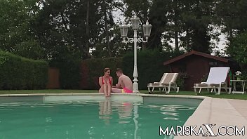 Preview 1 of Wwwanimel Sex Vdeyo - MARISKAX Busty MILF Sandy Lou gets fucked outdoors