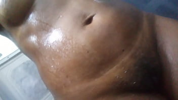 Preview 2 of Saltillences - Meu bronze de fita