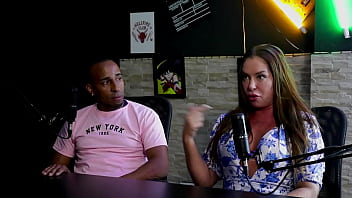 Preview 4 of Saving Time - Quem chama pra gravar quer te comer,  uma parte da fam&iacute_lia n&atilde_o aceita,  quer ser av&oacute_ e se cobra nas grava&ccedil_&otilde_es - Negro Top Del&iacute_cia &amp_ Francis Simas (WATCH ON: SHEER/RED)