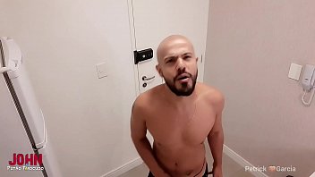Preview 1 of Big Lady Sex Bbw Com - Cliente paga 100$ ao entregador para fazer sexo e deixar filmar