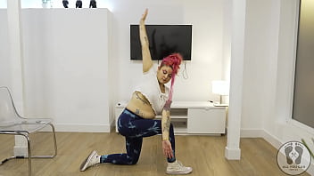 Preview 2 of Jepannes Seks - 4K YOGA TRAINING WARMUP JUMPING JACKS SKIPPING ROPE BIG TITS