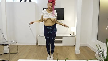 Preview 3 of Jepannes Seks - 4K YOGA TRAINING WARMUP JUMPING JACKS SKIPPING ROPE BIG TITS