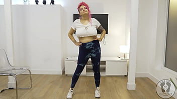 Preview 1 of Jepannes Seks - 4K YOGA TRAINING WARMUP JUMPING JACKS SKIPPING ROPE BIG TITS