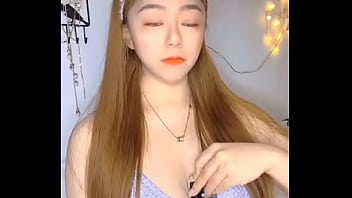 Preview 2 of Showcam Gay - CHINESE t. BIG BOOBS GIRL.show her boobs.