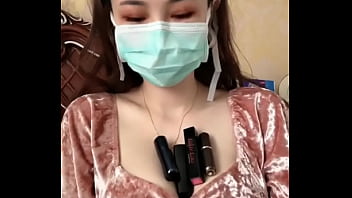 Preview 3 of Showcam Gay - CHINESE t. BIG BOOBS GIRL.show her boobs.