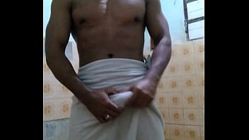 Preview 2 of Gay Bin - Tes&atilde_o de macho