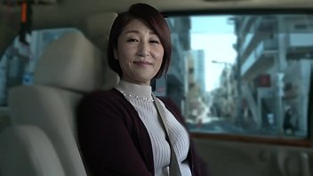 Preview 3 of Sllipng Mom - 初撮り五十路妻、ふたたび。 高橋美園