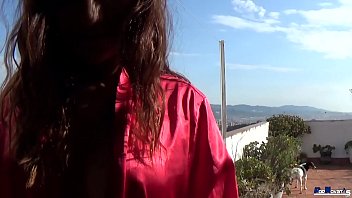 Preview 1 of Indian Twerk Ass Shaking Naked - Mi vecina peruana muy cachonda me chupa la polla y se traga toda la leche