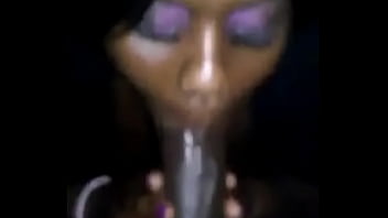 Preview 1 of Somali Ponrhup - Duchess going in