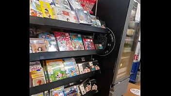 Preview 4 of Treeso E Teen - Culazo en el supermercado