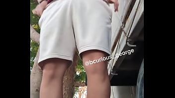 Preview 2 of Arab Sex Video 20155 - Femboy Mostrando mis piernas y culo en la calle