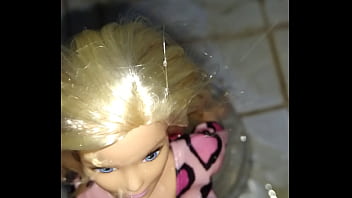 Preview 3 of Liberte Tubeuelle - ba&ntilde_o nueva barbie lluvia dorada 2/2