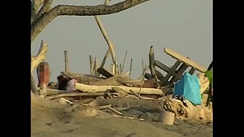 Preview 1 of Sadieblessard - Girlfriend sucks my cock on the public beach in front of many strangers - MissCreamy