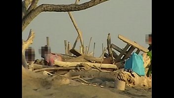 Preview 4 of Sadieblessard - Girlfriend sucks my cock on the public beach in front of many strangers - MissCreamy